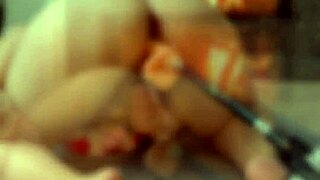 wanna see this big ass mommy humiliate herself with dildo for friends?