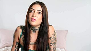 饥渴阿根廷18+妹吸继兄巨屌射精