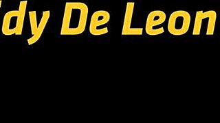 hey, learning pussy licking from leidy de leon with amaris close up wet cunilingus