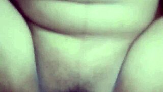 Wanita hijab Indonesia terbaru tunjuk memek besar amatir couple cum perut blowjob