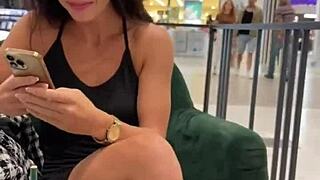 flashing big ass then quick public pound in dressing room! 😈🍑