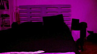 Muscular bodybuilder licks tight teen pussy before rough missionary pounding