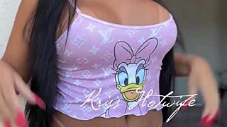 naked neighbor waits in exclusive fan club