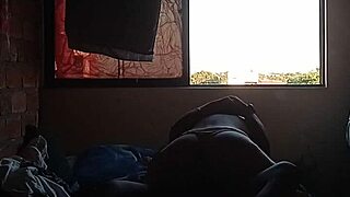 bold latina milf unleashes amateur casero passion