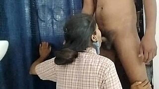 hey desi college girl sneaks to forest for big cock pounding 🍆🌳💦