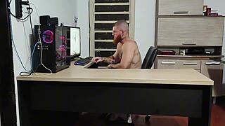 backstage they pound the hot big ass babe bareback till she squirts hard