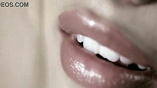 mmm just these lips... fetish gets me every time
