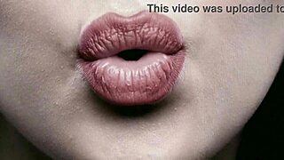 mmm just these lips... fetish gets me every time