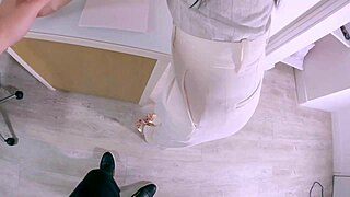 asian lady squirts hard while getting fucked by thick cock