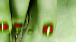 homemade she hulk cosplay milf shakes big green ass feet and pussy for halloween jerk off