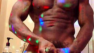 Worship this monster BBC hallelujah or get humiliated by the muscle god's cumshot explosion!