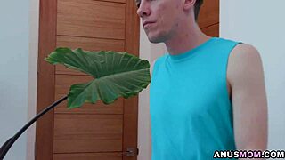 Rion King Demands Jaw-Dropping Blowjob from Summer Hart! Can She Deepthroat That Monster Cock?