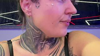 Gym Workout Dripping Wet Pussy Vibrator Orgasm Legs