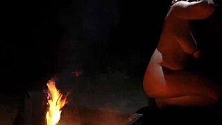 naked curvy babe on beach drops to knees sucking fat cock emoji 😍🍆🌳