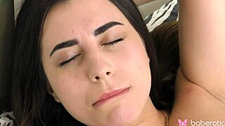 hey regina rich here fucking my shaved pussy solo again wet moans 4k