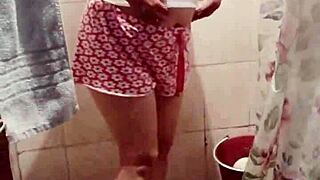 oh man auroraestelar pees and fingers her fat pussy while showering like a naughty housewife