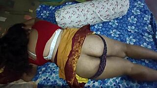 desi housewife aunt sneaks petticoat fun at wedding with old lover
