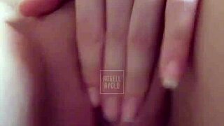 Submissive tattooed girlfriend rebolas big ass on muscular friend's cock