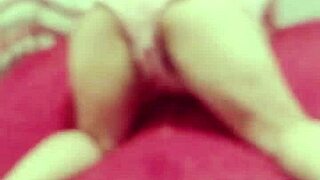 oh man auroraestelar pees and fingers her fat pussy while showering like a naughty housewife
