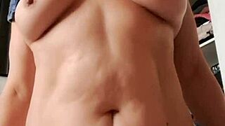 wanna see this milf give a sloppy blowjob then take facial cum?