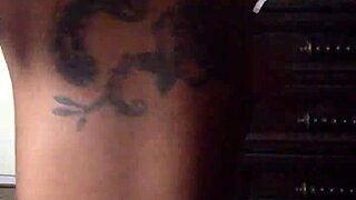 fat teen cameltoe pussy soaks shorts twerking barefoot nellycantsay