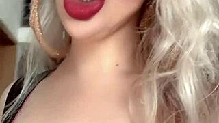 imagine jerking to my bimbo lips, glasses, and sharp nails commands!