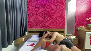 hot crossdressing transsexual amorzinho tempts with seductive curves