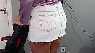 Sexy Tease in Everyday Heat