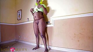 that thick ebony whore spreads ass and fingers pussy wildly in homemade solo part 4