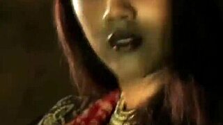 Sensual Indian babe teases with erotic oriental dance movements nude