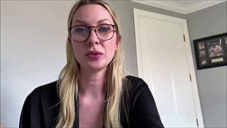 Girlfriend's Mom Alex Adams Mommy Sex Lesson