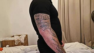 CREEPY HALLOWEEN DADDY POUNDS MOMMY DOGGYSTYLE CREAMPIES HER FAT ASS!