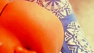 está se�ora parece de 18... que hermosa vagina... la masturbo ya!