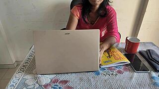Holy shit! I brutally fucked desi Indian bhabhi in office while working