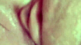 hazey rubs her wet shaved clit up close 💦🔥