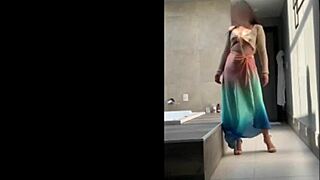 Behind her sensual moves hides a curvy brazilian secret
