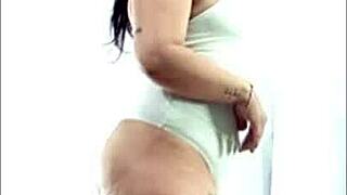 Fat Latina ass claps loud in lingerie, can you handle it?