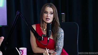 Η Tati Weg και η Bruna Carlos σε Κόκκινο Κουκχόλντ Κυριαρχία