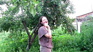 Mature milf soaks her big ass jeans with hot piss stream in public garden fetish outdoors