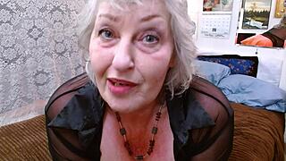 i cant stop watchin dawnskye1962s big ass bounce in orange skirt for jay