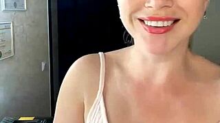 Sugarnadya asks do you love my armpit fetish while waxing gorgeous arms close up?