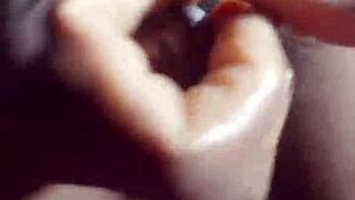 hey you ever seen wetjuicypussy1 masturbating like a wild canadian masseuse with that monster cock?