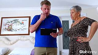 hey young realtor come fuck this mature granny in her bedroom now