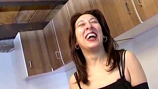 gianna fingers herself chatting with milf friend who dives in hungry