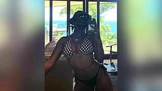 SZA's curves spark explosive jerk-off tribute frenzy.