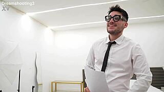napolitana es follada por un latino y un italiano el plena presentacion para un trabajo universitario ella solo quiere anal