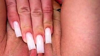 damn this bitch in miniskirt plugs her ass huge before date 😈 gaping wild