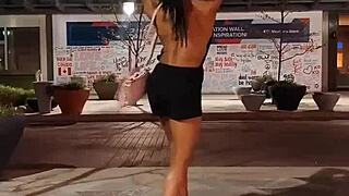 Erotic female bodybuilder babe flexes muscles in hot sensual pose session