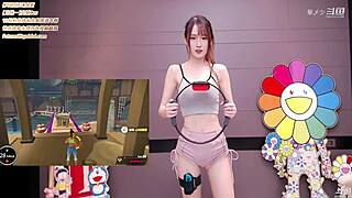 korean bj dance with sexy asian babe moving her body