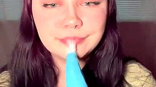 Teen Gives Sloppy Messy Blowjob